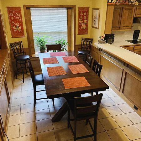 Homestay Carrollton Kültér fotó